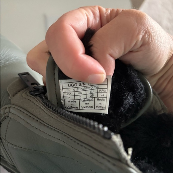 UGG Neumel Platform Zip Ultra Matte Seaweed Boots 7 - Picture 5 of 8